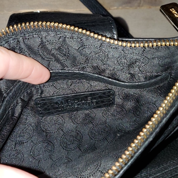 Michael Kors Fulton  Pebbled Leather Crossbody - Picture 5 of 8